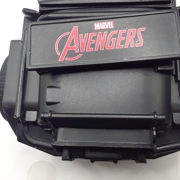 Avengers Lot  48 Piece Puzzle- Collectible Tin Box+ Putty +Jeep - Picture 11 of 12